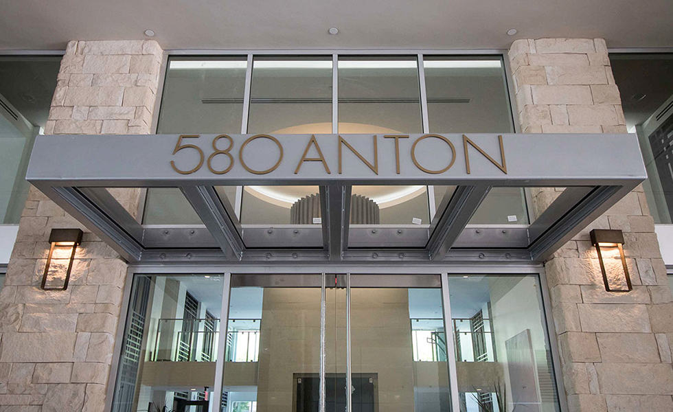 Virtual Touring & Leasing at 580 ANTON